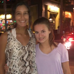 Meet your Posher, Caroline